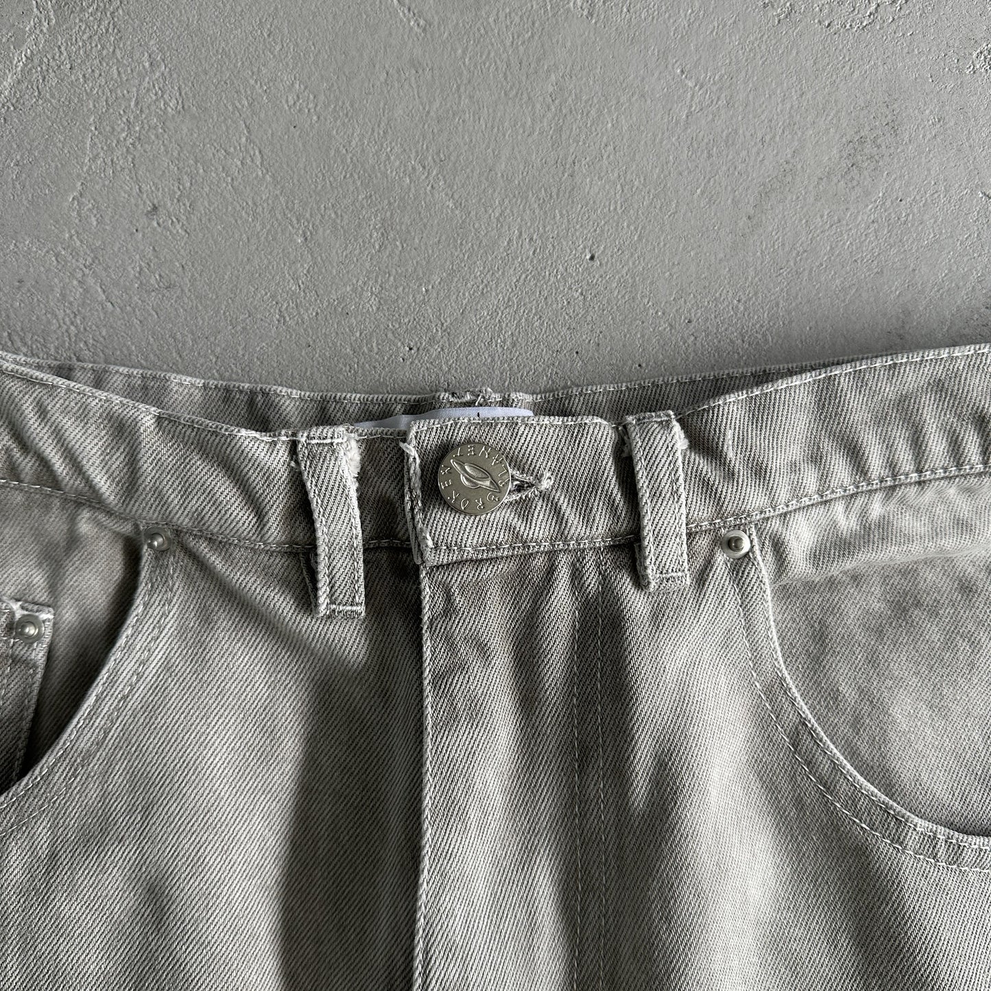 Broken P White Star Pants