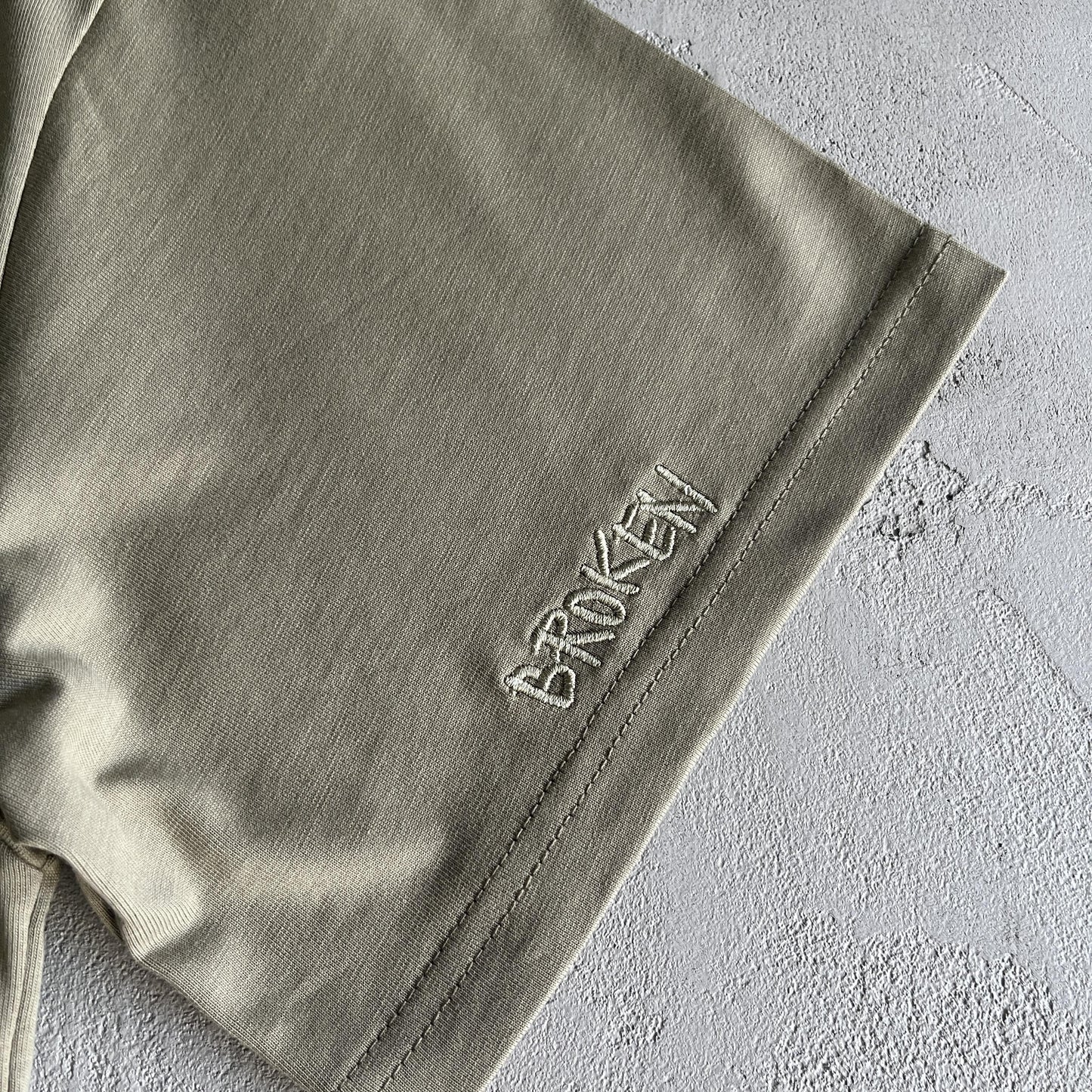 Broken P Three Skull Space TShirt