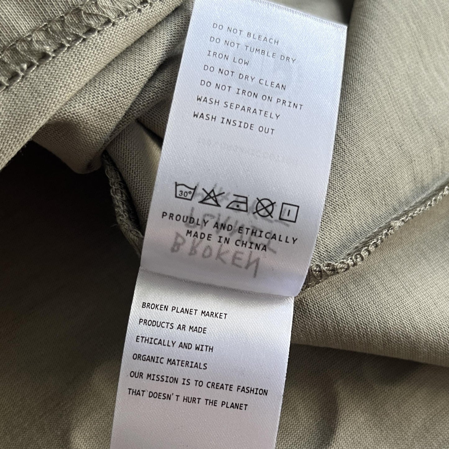 Broken P Three Skull Space TShirt