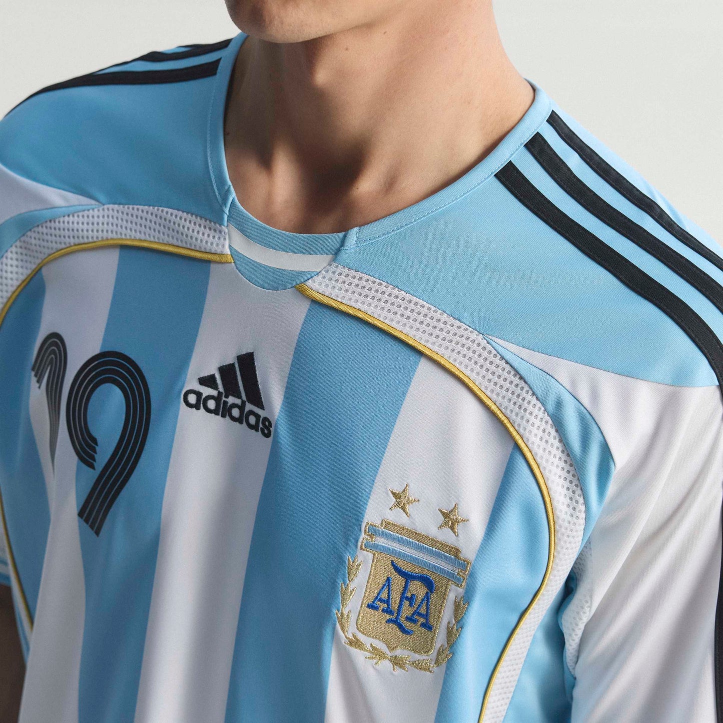 Argentina Home Jersey 2006 Messi | Light Blue / White | Men's